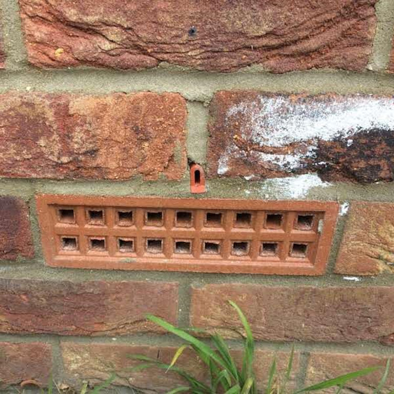 Pest Proofing Airbrick Mesh Cover Before